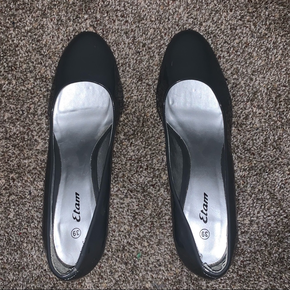 Etam Grey Pumps